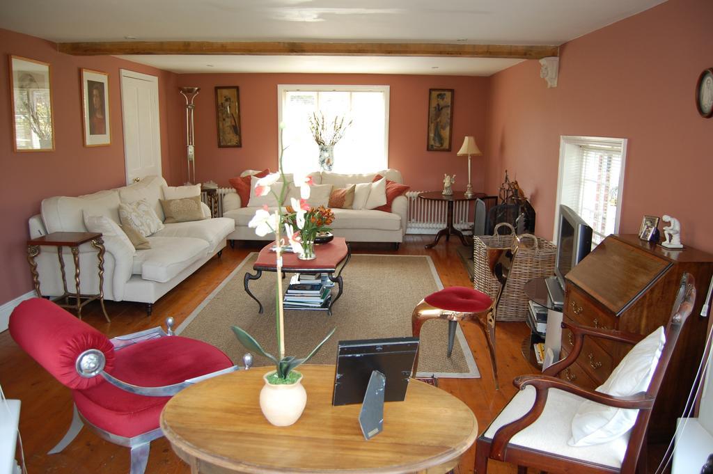 Bed and Breakfast Pickwick House Stoke by Clare Экстерьер фото
